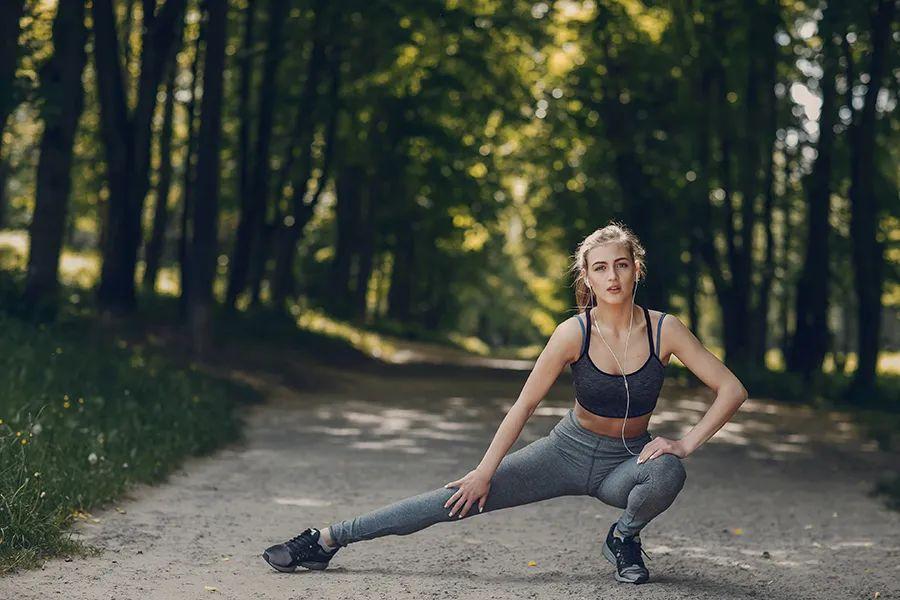 看到她们的美腿你还认为跑步会粗腿吗