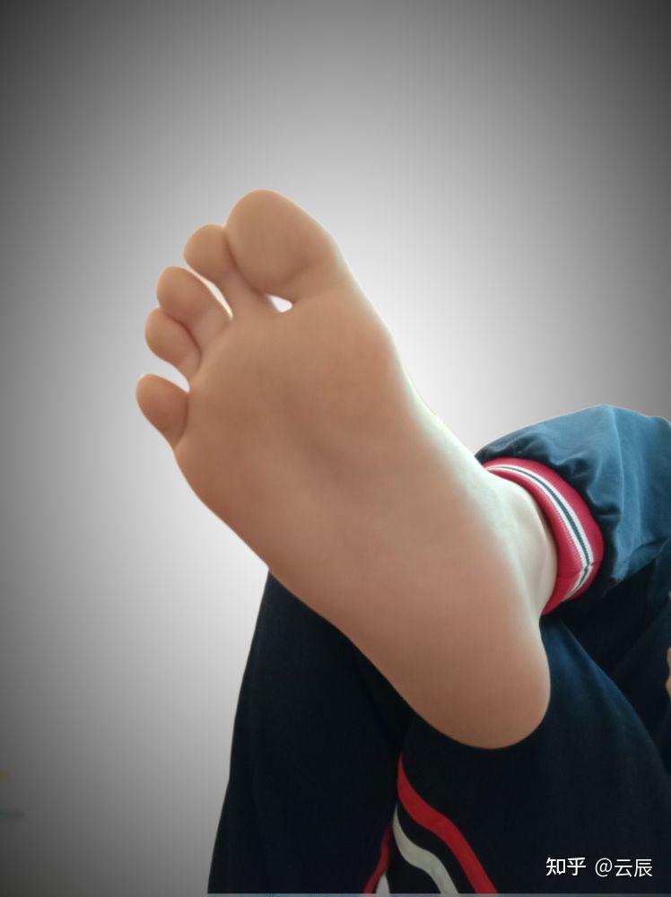 男生的脚可以好看到什么样子