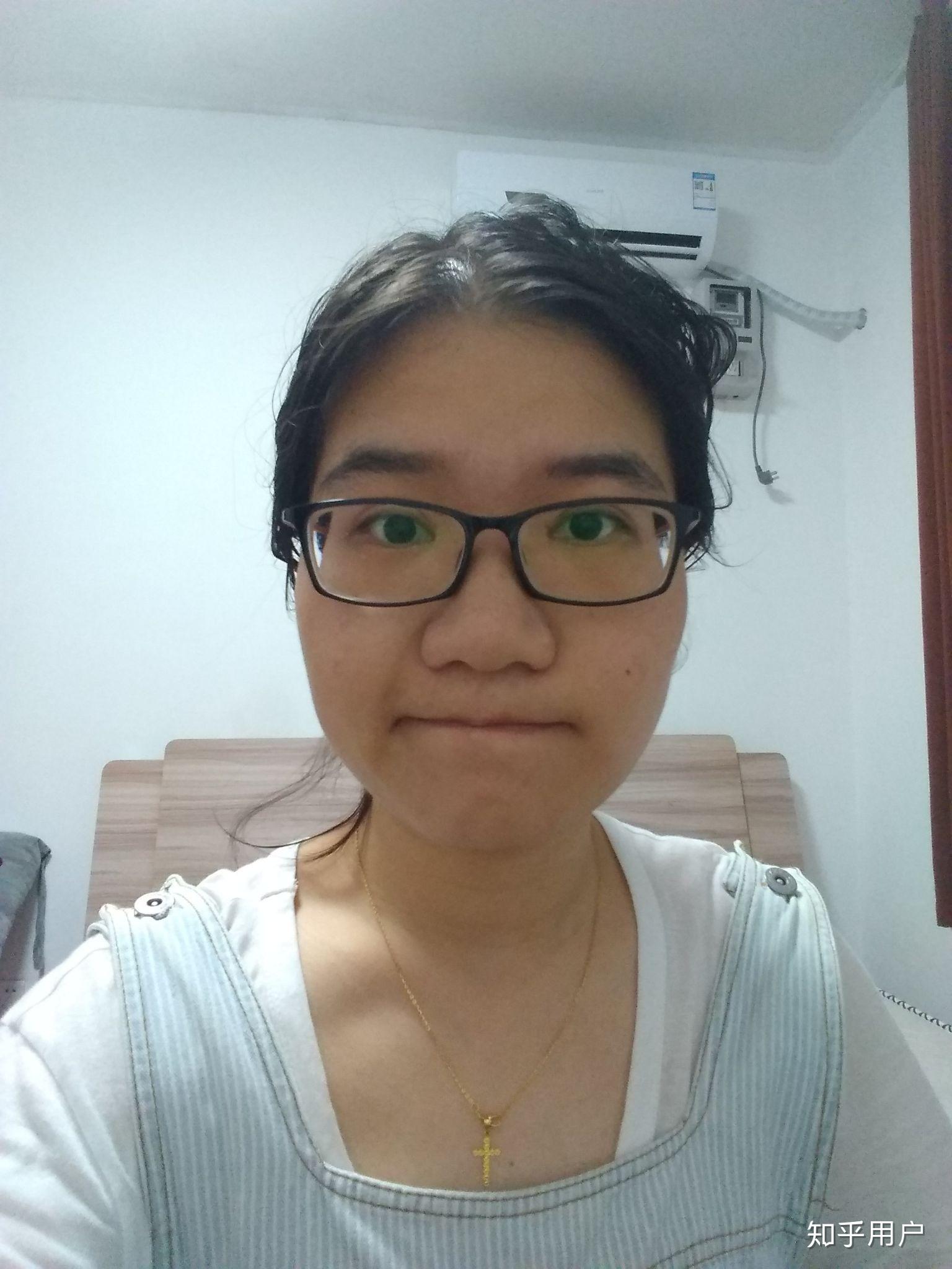 女生蒜头鼻到底好不好啊鼻梁低鼻子大没活路吗