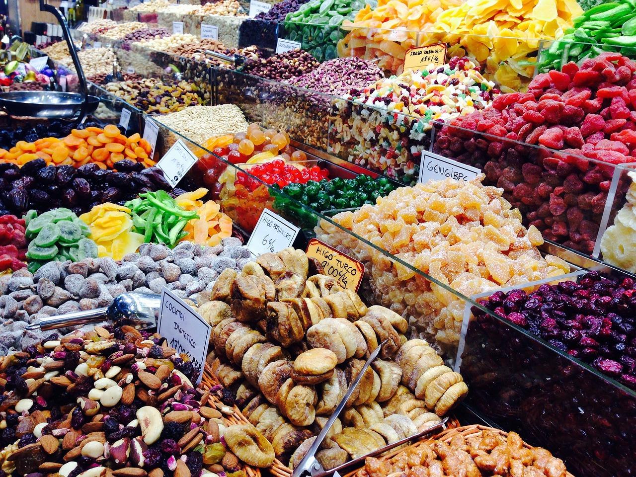 2. 春花烂漫时节到