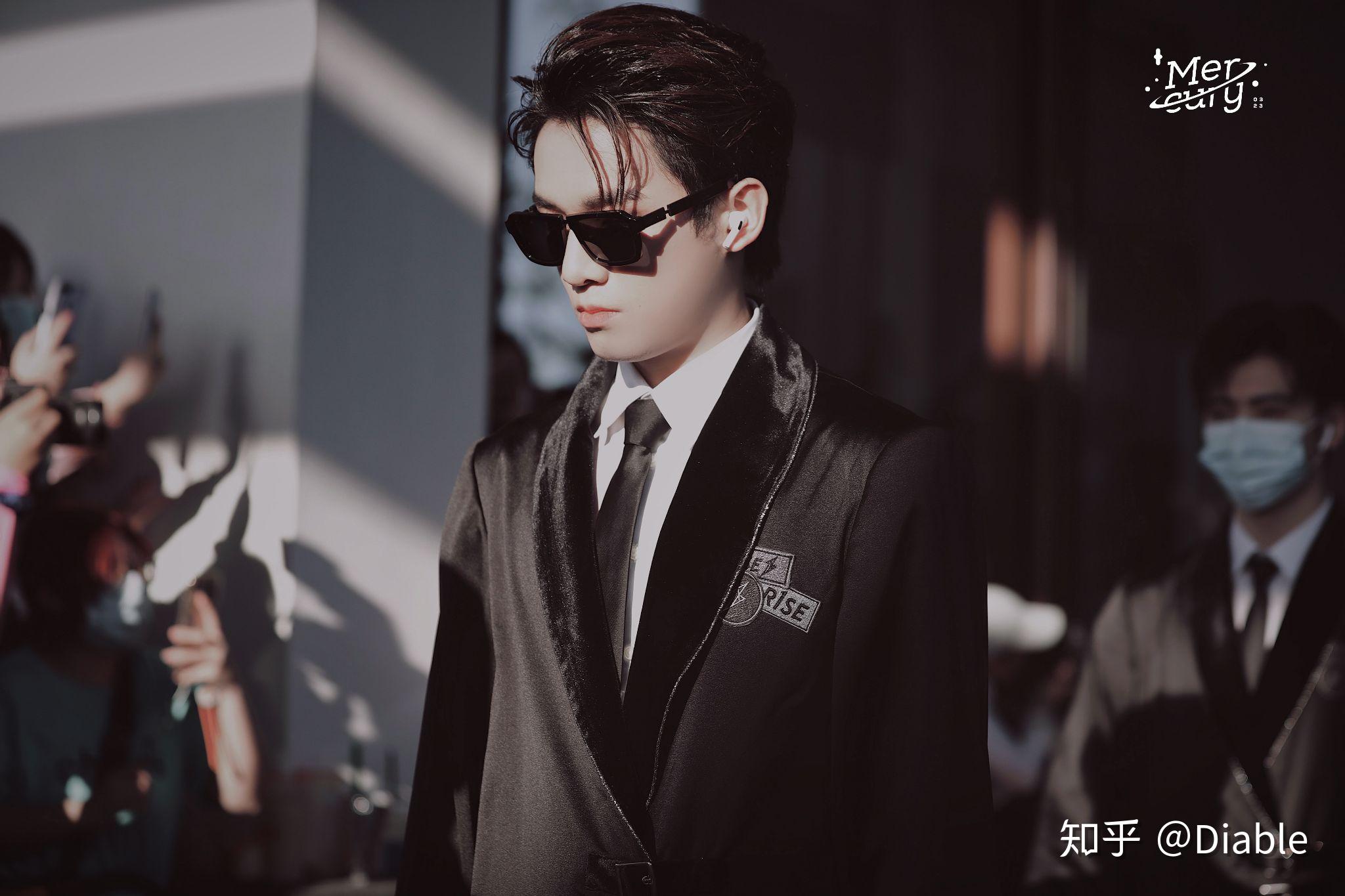 从总体来怎么评价r1se姚琛