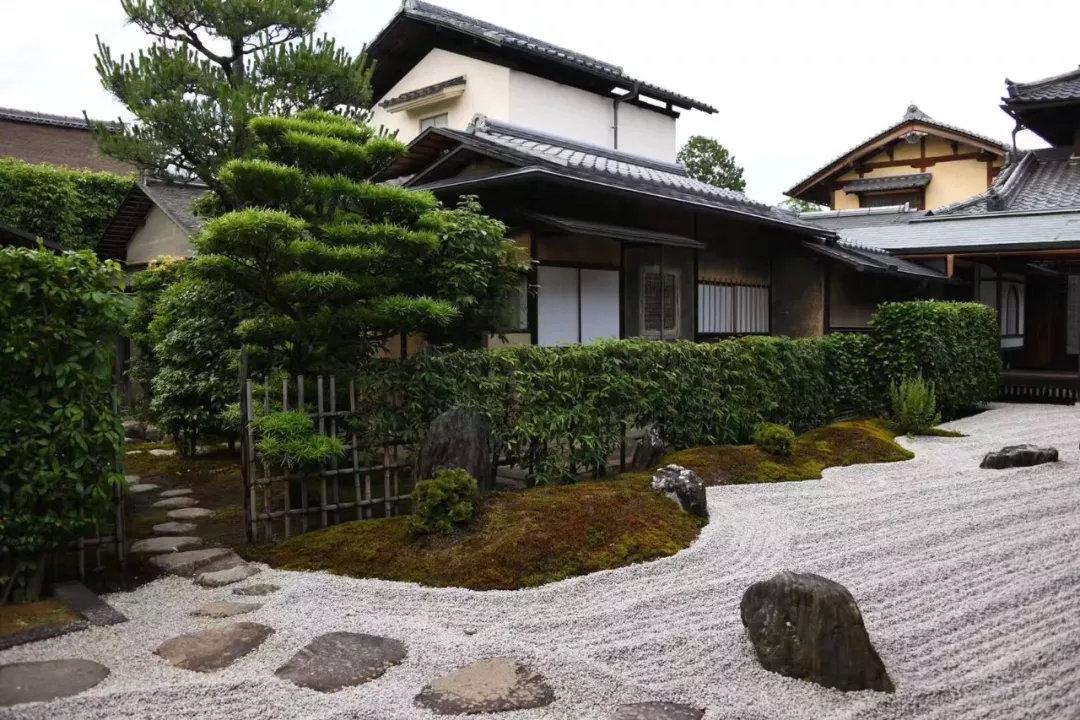 30个日式庭院设计案例，禅意之美！ - 知乎