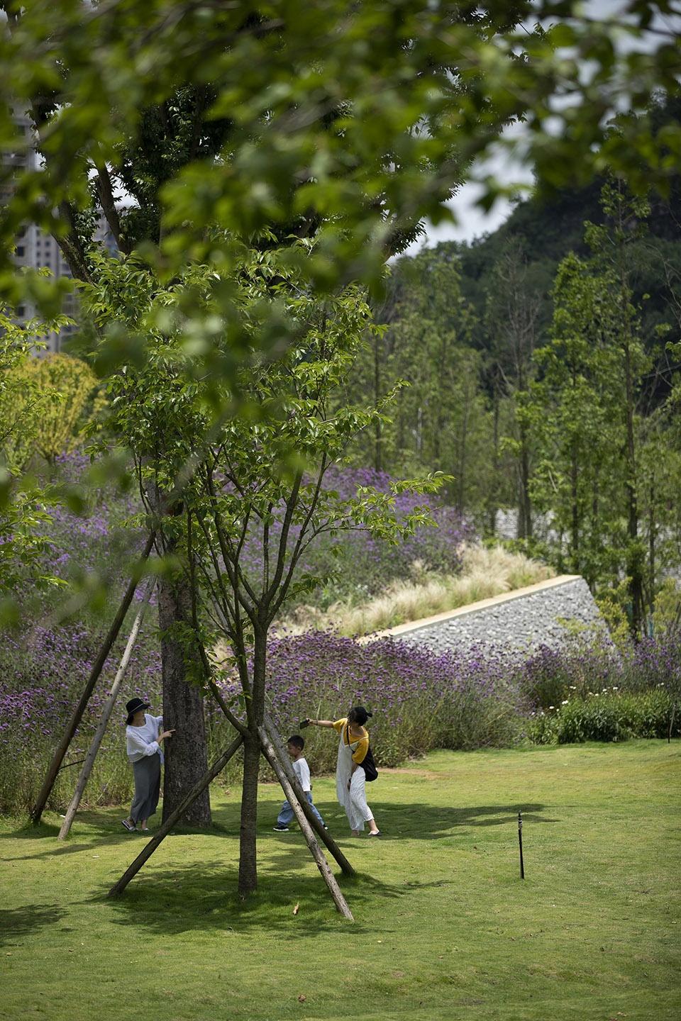 什么才是受欢迎的现代公园安顺虹山湖市民公园贵州奥雅设计