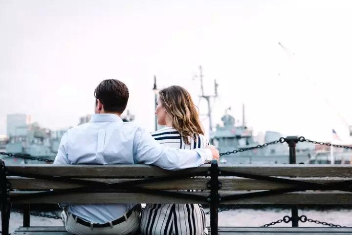怎样的婚姻才是健康的 v2-5685017785680c9097bf1657e7912a70_r.jpg