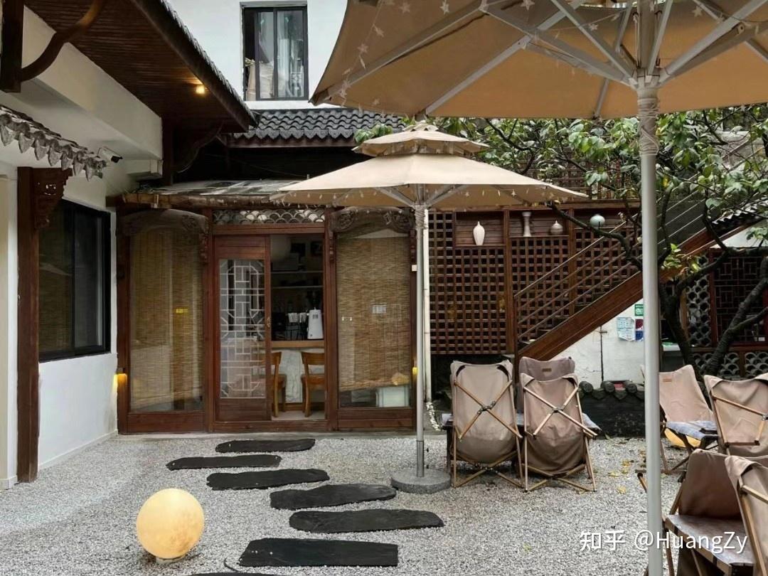 高级民宿里那种淡香的气味是用什么香薰塑造出来的？为什么一进去就特别好闻？ - 知乎