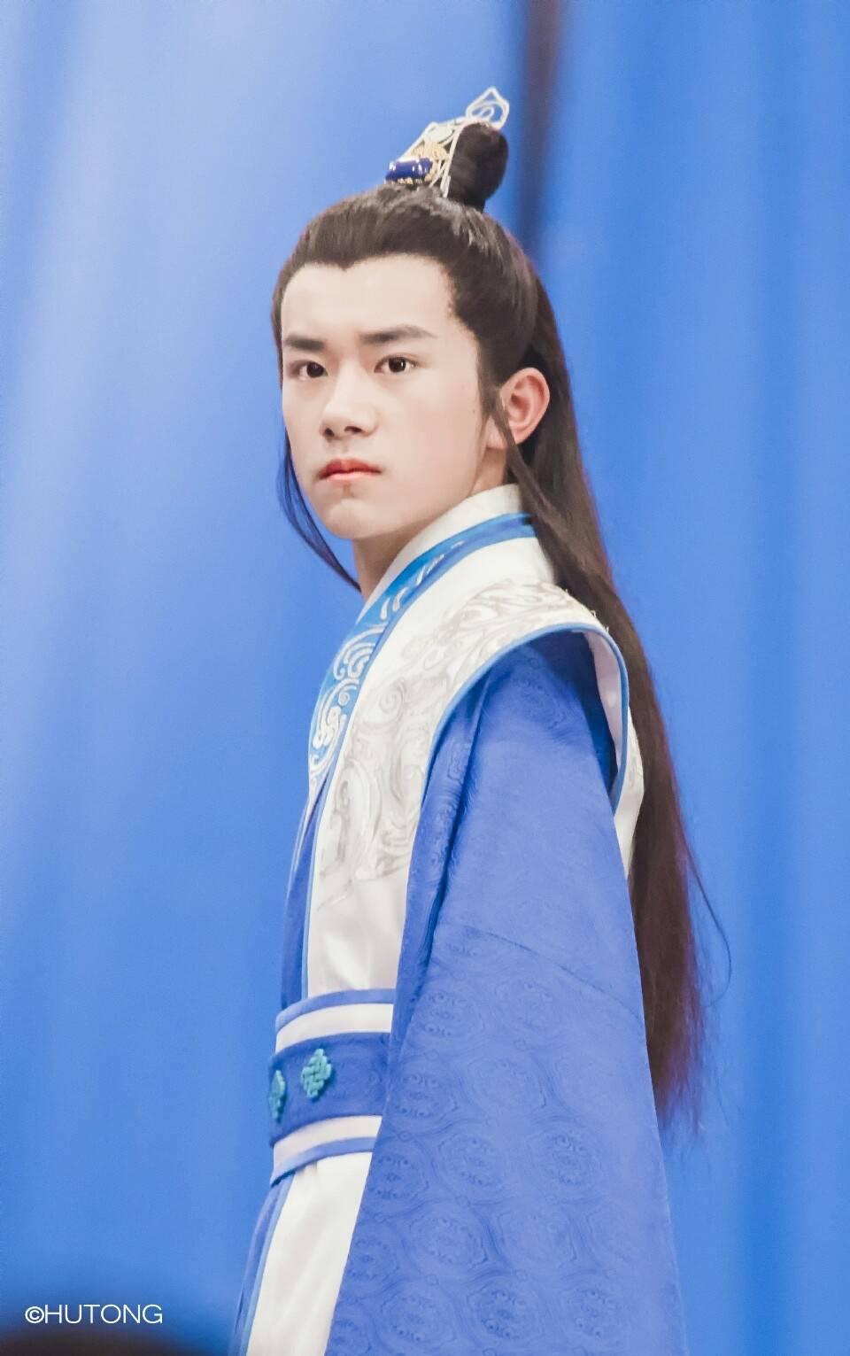 如何评价tfboys古装造型? - 知乎