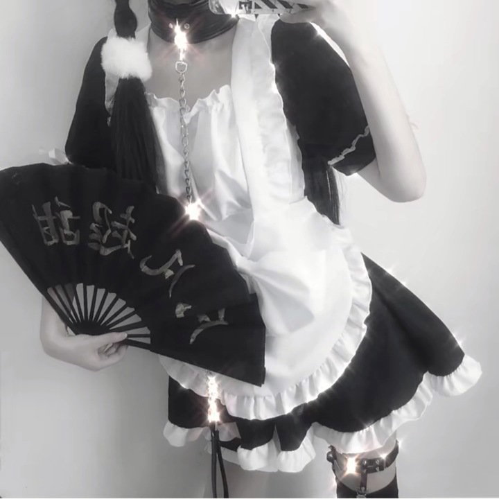 有没有类似这样的旗袍拿扇子的头像?