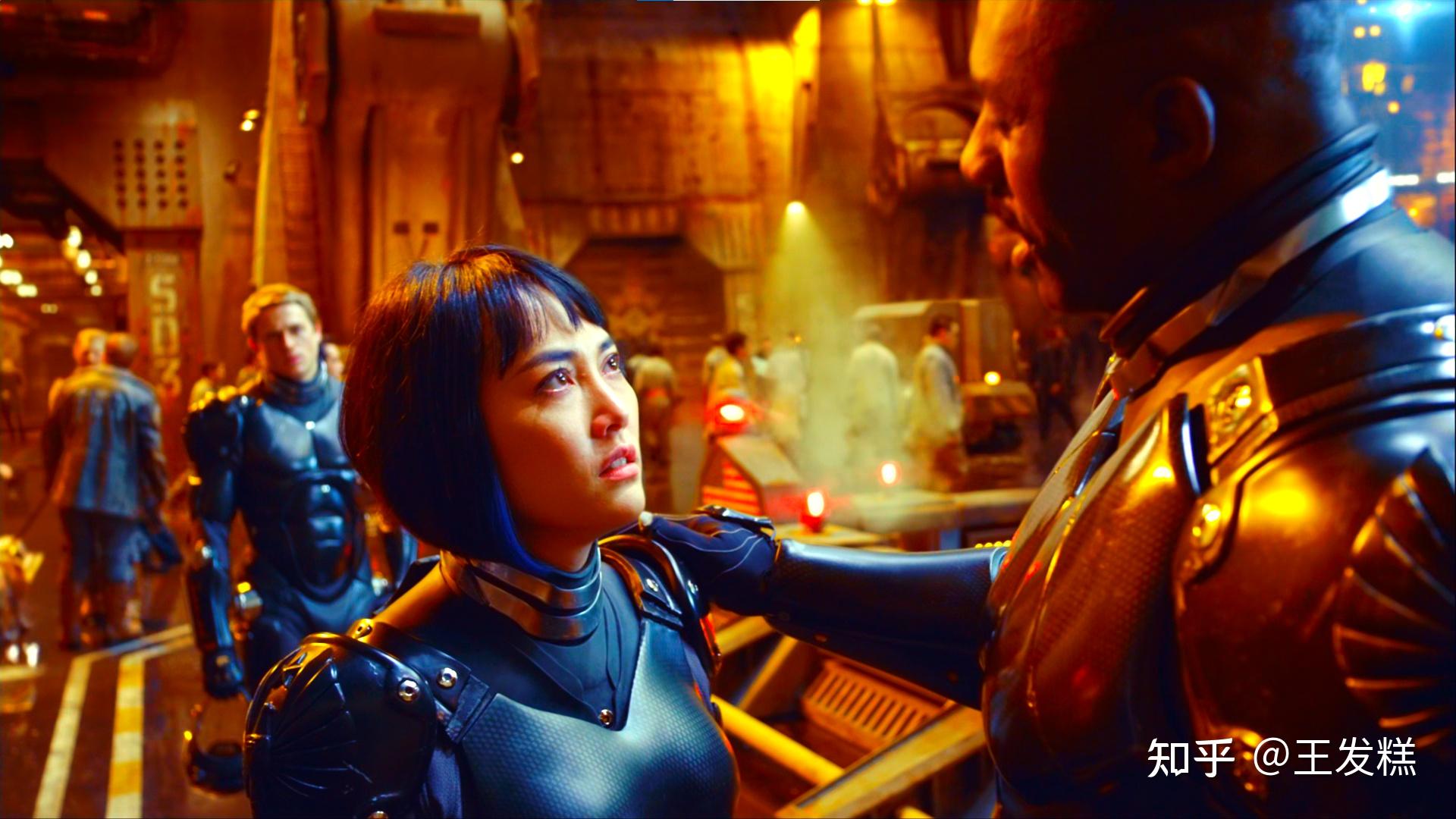 环太平洋女主里的菊地凛子是真好看