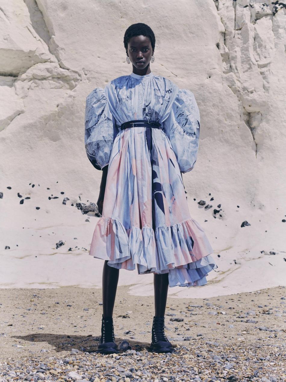 时尚资讯│alexandermcqueen2021年早春女装系列