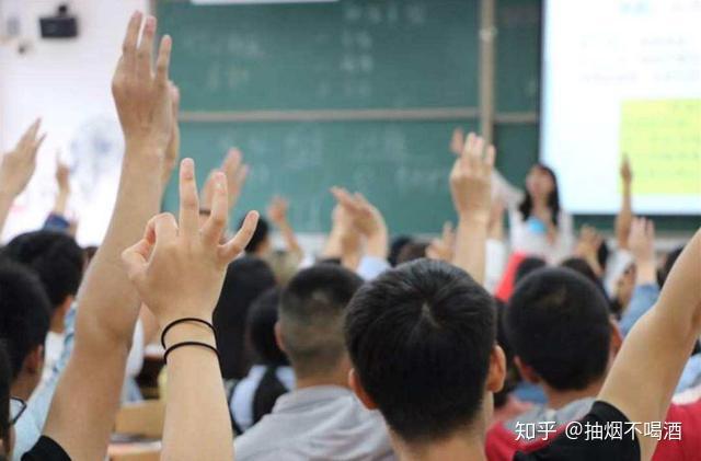 高校教师揭秘:一门“水课”是怎样诞生的 - 知乎