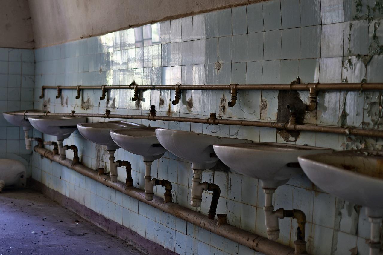 浴室的浴霸电线怎么接