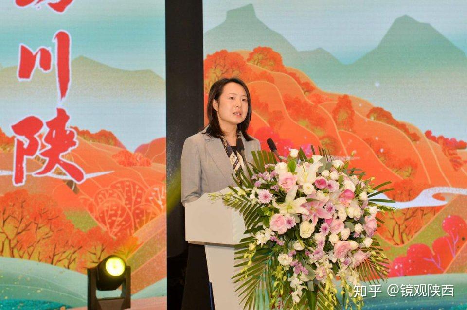 中共南郑区委常委,宣传部部长袁蕊分别致辞