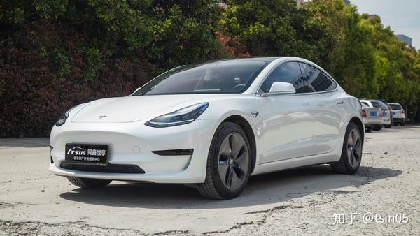 特斯拉毛豆3隐形车衣漆面保护膜施工效果图