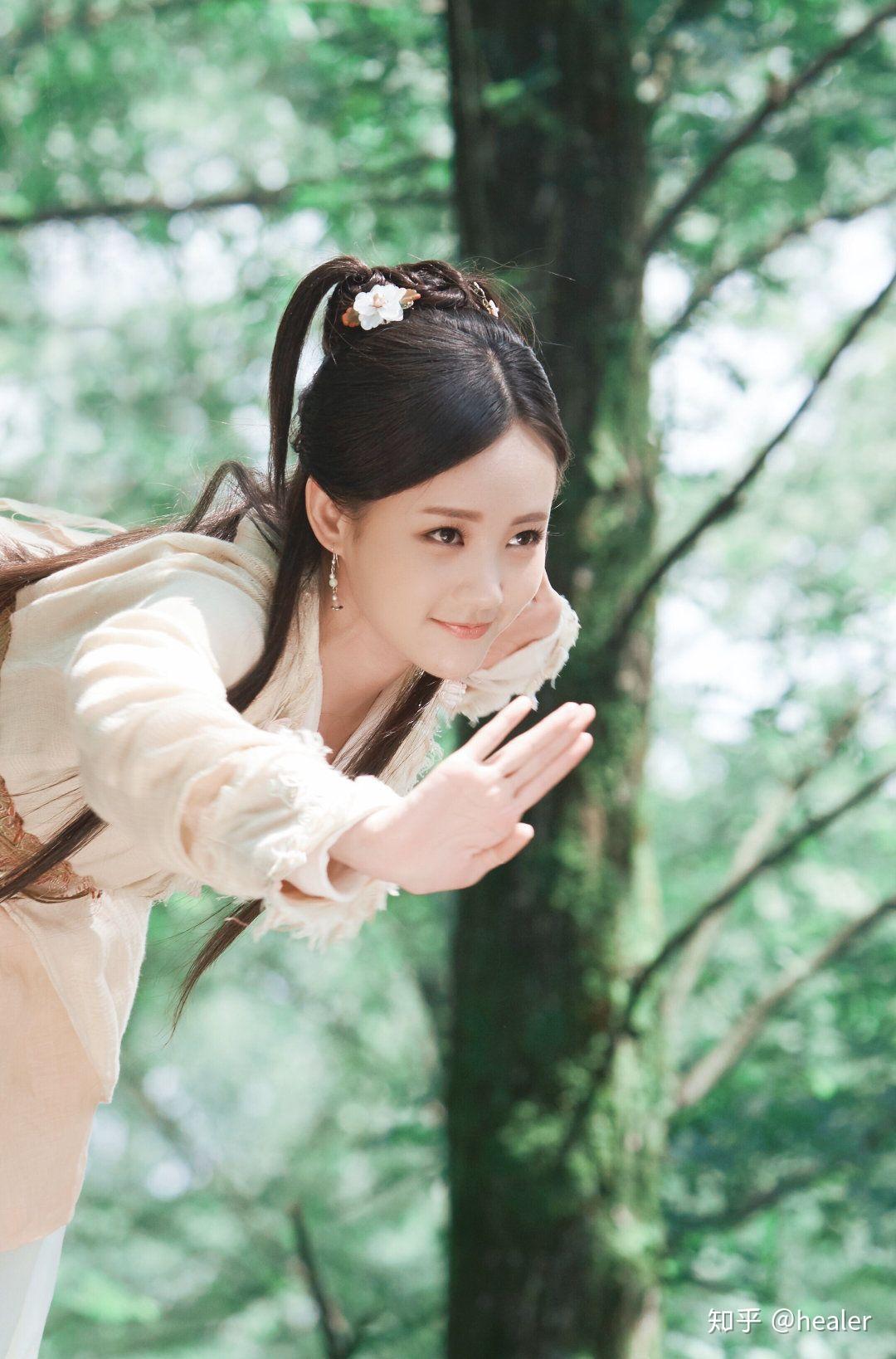 2017版的射雕英雄传李一桐能否超越所谓的翁美玲与朱茵的经典版