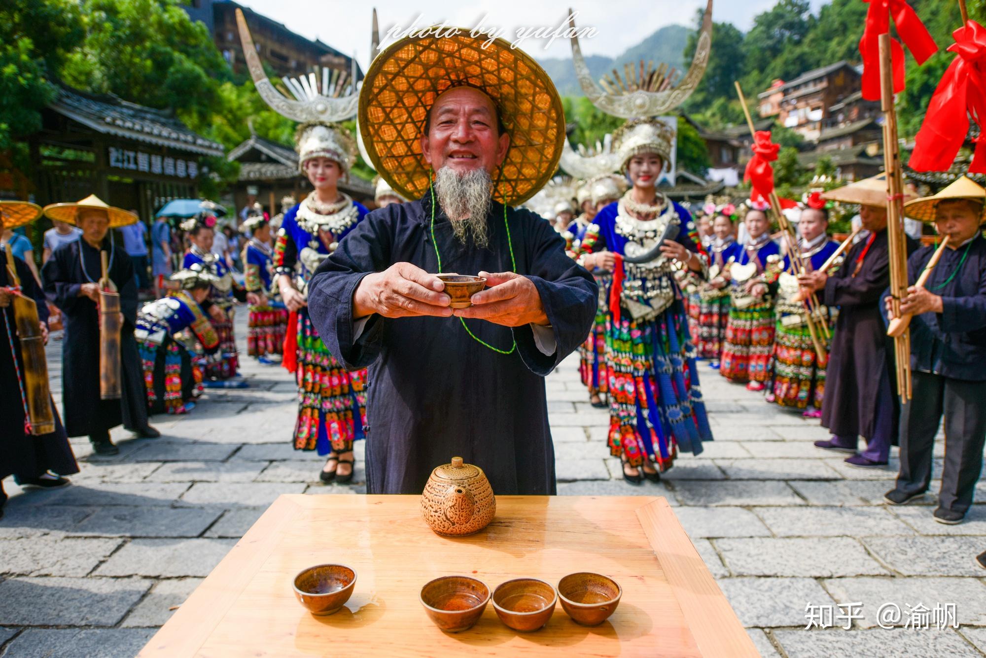 中国最盛大的民间迎客仪式——苗家迎宾拦门酒 - 知乎