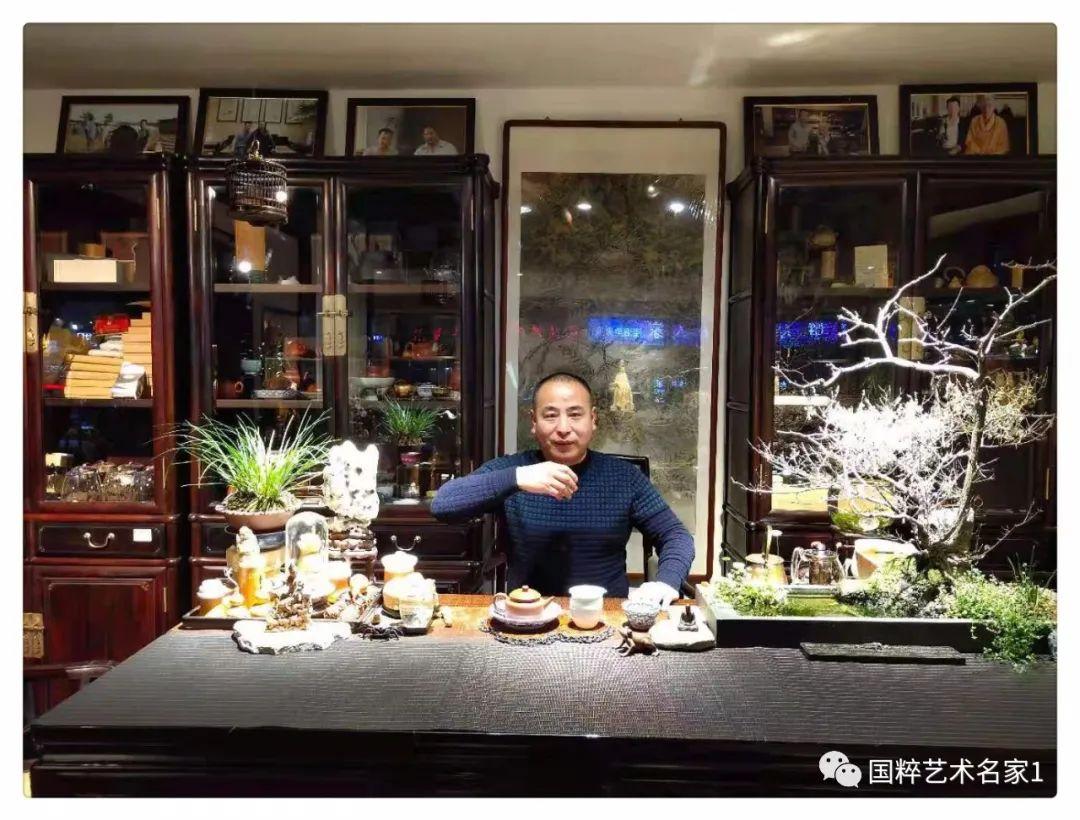 宋安福:又名沁哲,1973年出生于江西省余干县,八岁