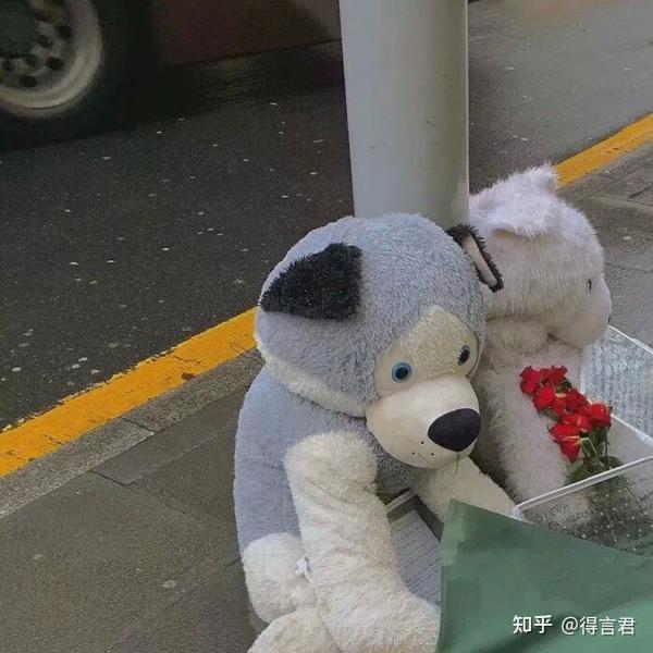 治愈文案合集(五十条治愈系文案，永远对世界热泪盈眶)