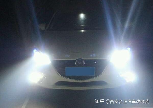 灯能产生3200流明的强光,亮度提升300%,因此氙气灯比其他车灯照得更高