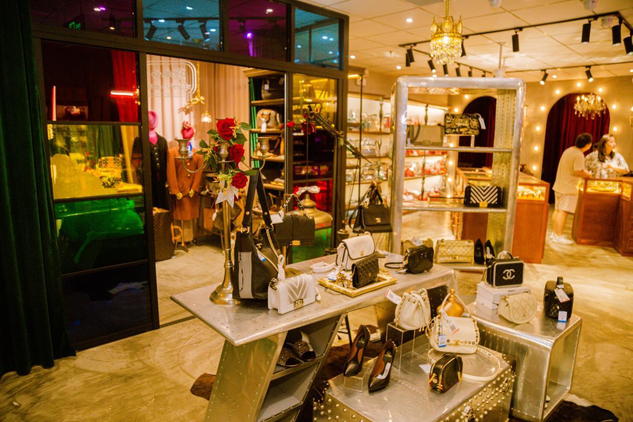 有知道上海中古店小花奢侈品吗值得去吗