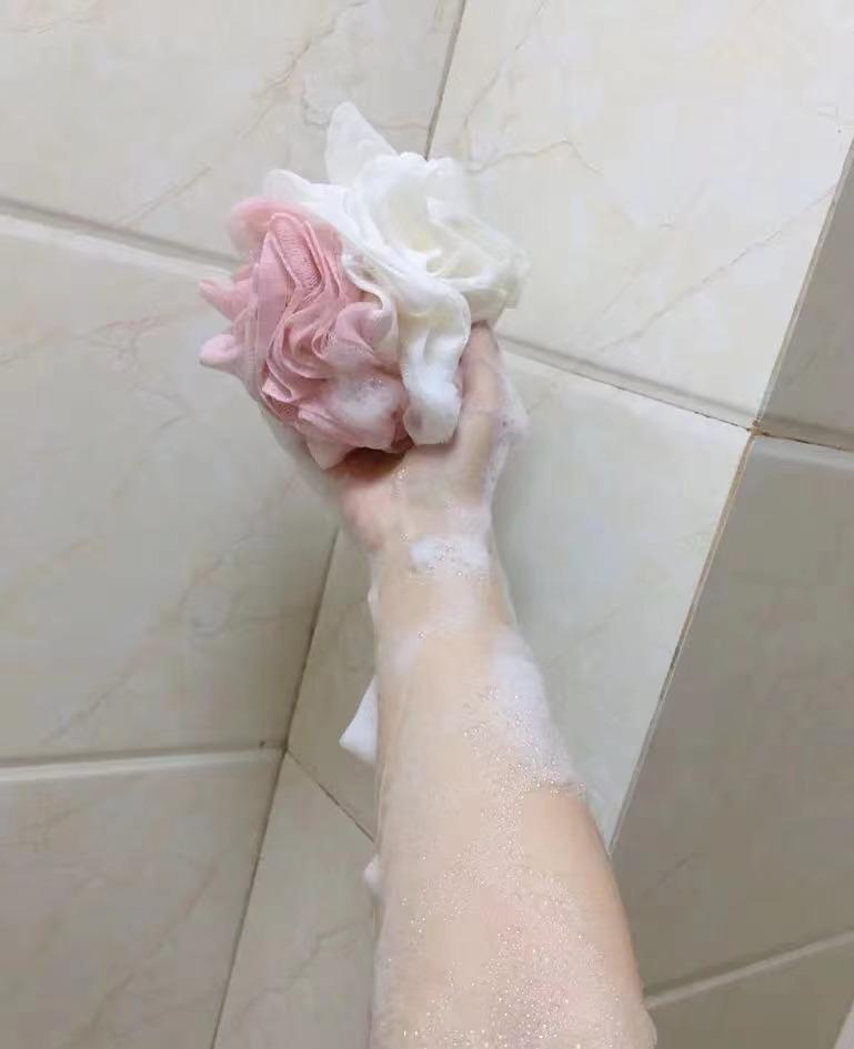 背后有小疙瘩怎么办 v2-57fa474493f2262bd939840894607d58_r.jpg