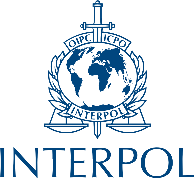 4,盘旋在国际刑警徽章的俄国双头鹰.国际刑警组织的logo