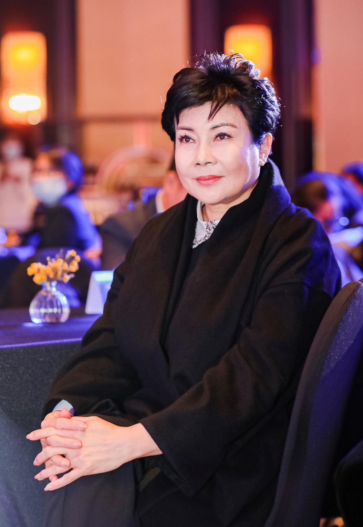 阚丽君:用文化艺术的手法 提升孩子的精神素质