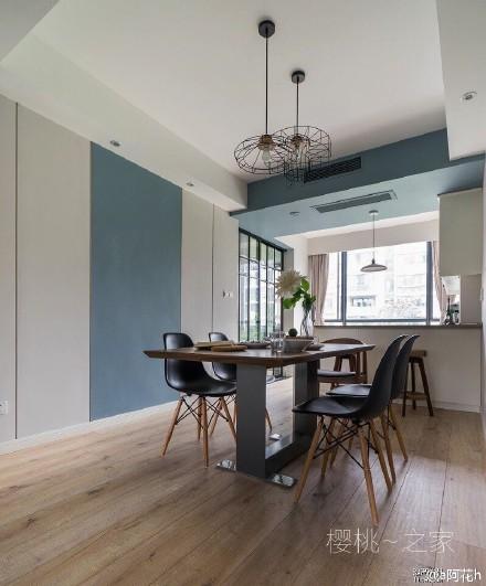 求助各位装修设计大大 餐厅一大面墙应该如何