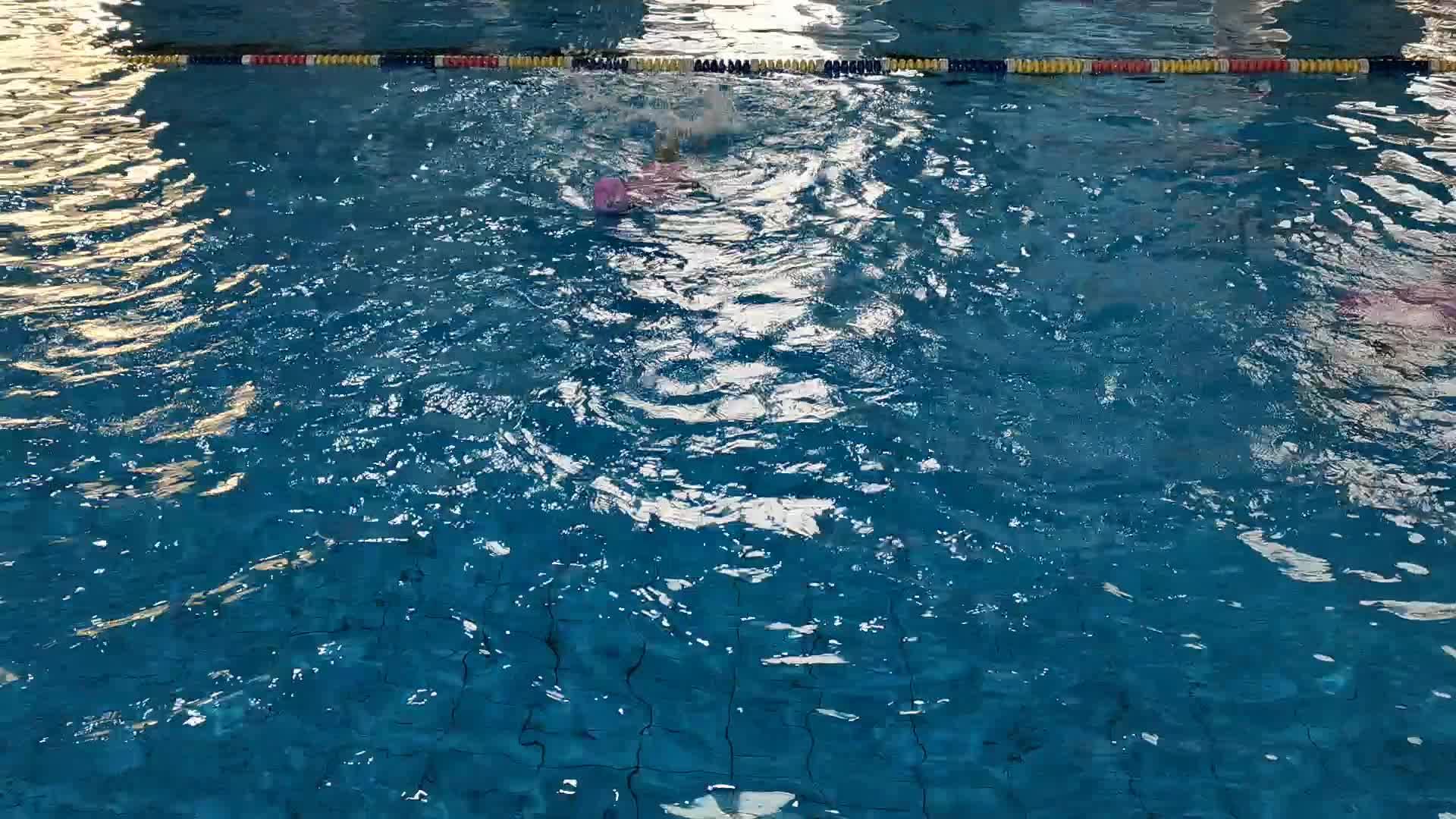 小孩子怎么学游泳快一点 v2-586a03949ea0fb5b9cfb54782fa3ebd9.jpg?source=382ee89a