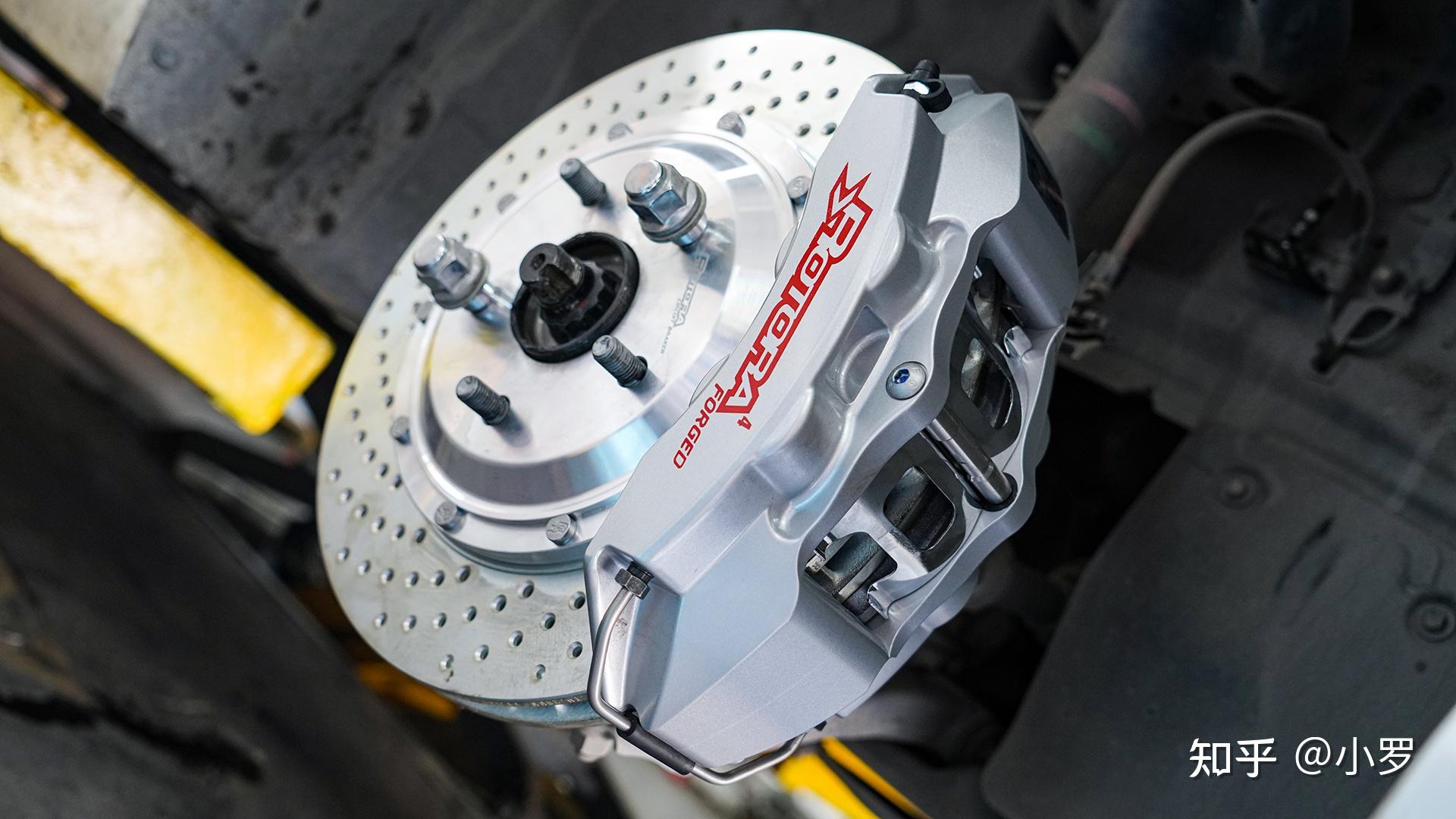 雷克萨斯es300hxz10改装rotora刹车