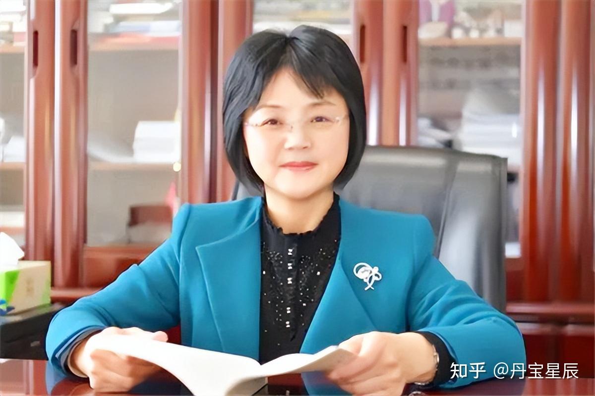 她，任上海市副市长|上海市_新浪财经_新浪网