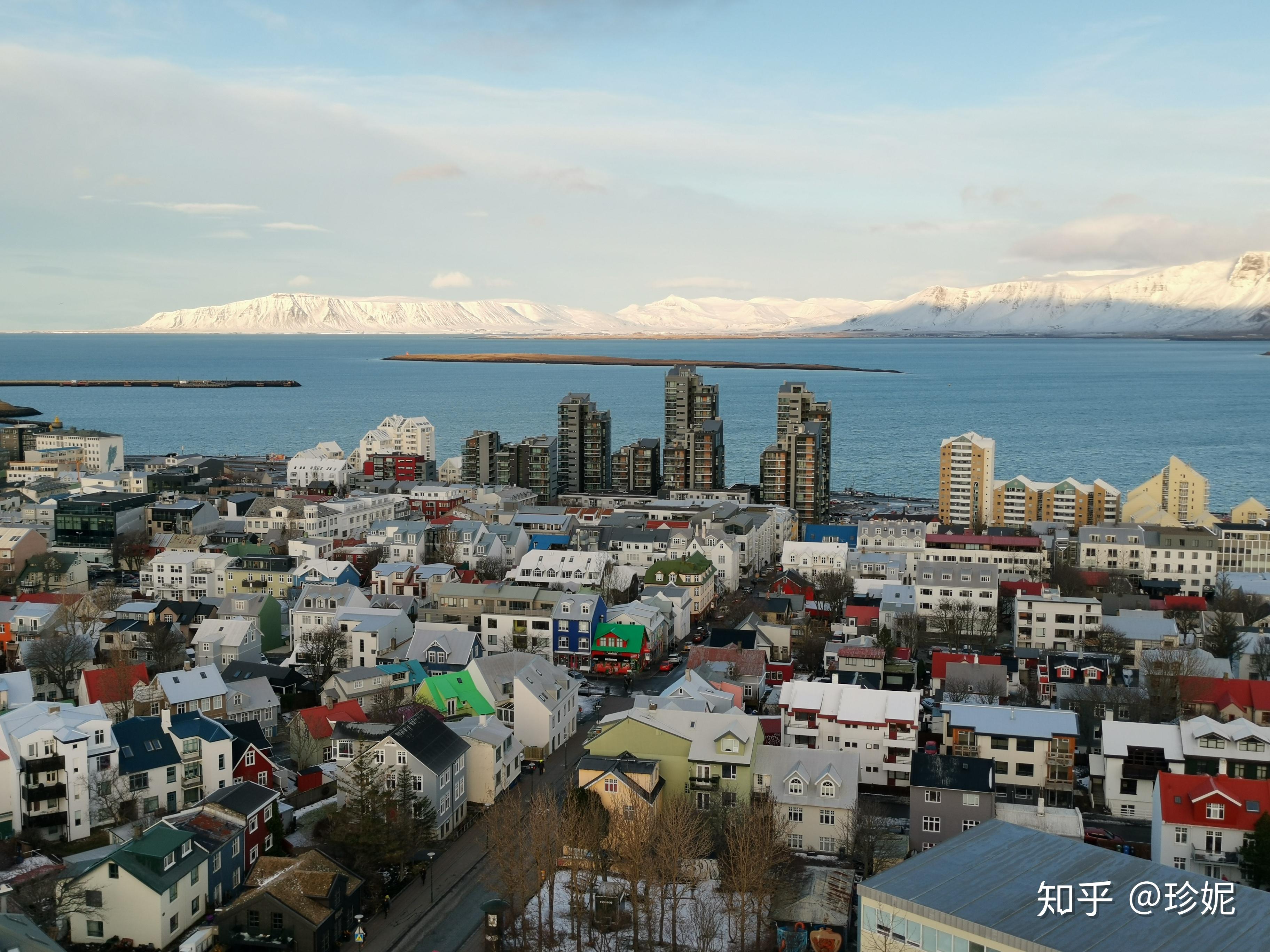 18岁一个人站在雷克雅未克街头