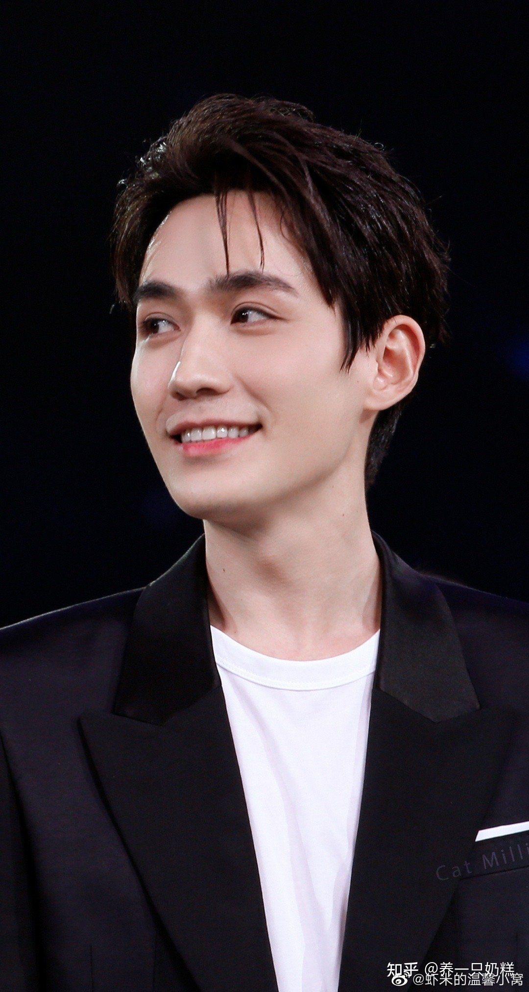 你们有被朱一龙哪张照片惊艳到