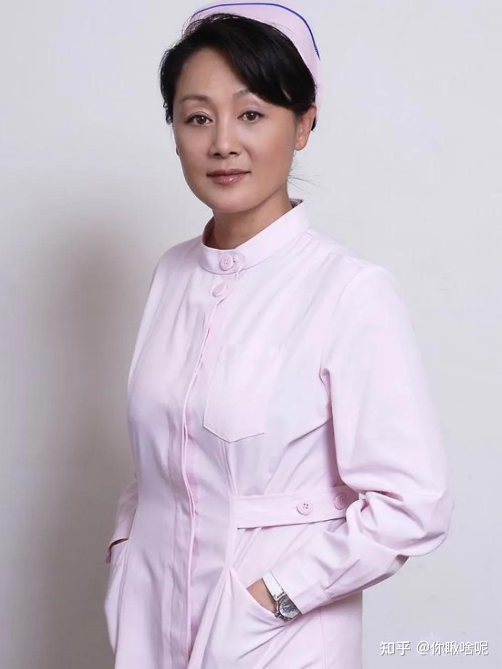 王姬 著名演员王姬：事业和情感坎坷有泪，如今仍将29岁智障儿子当宝- 知乎