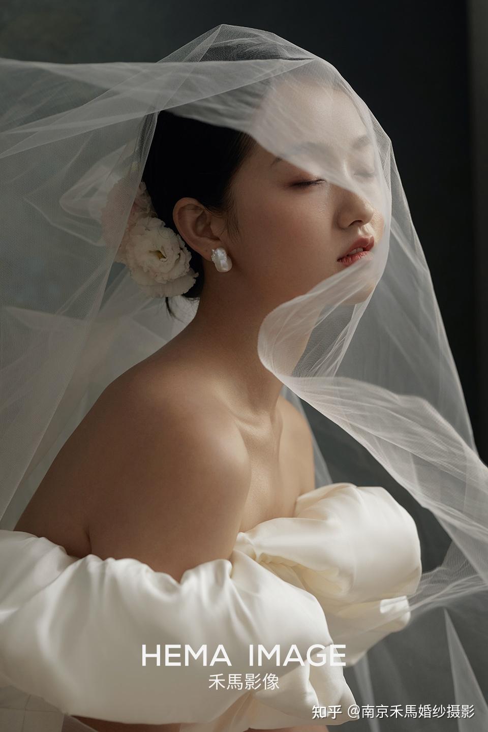 复古油画风婚纱照高级小众的婚纱照风格