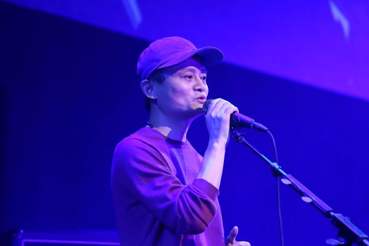 外地人在一堆广州人面前唱粤语歌是种怎样的体