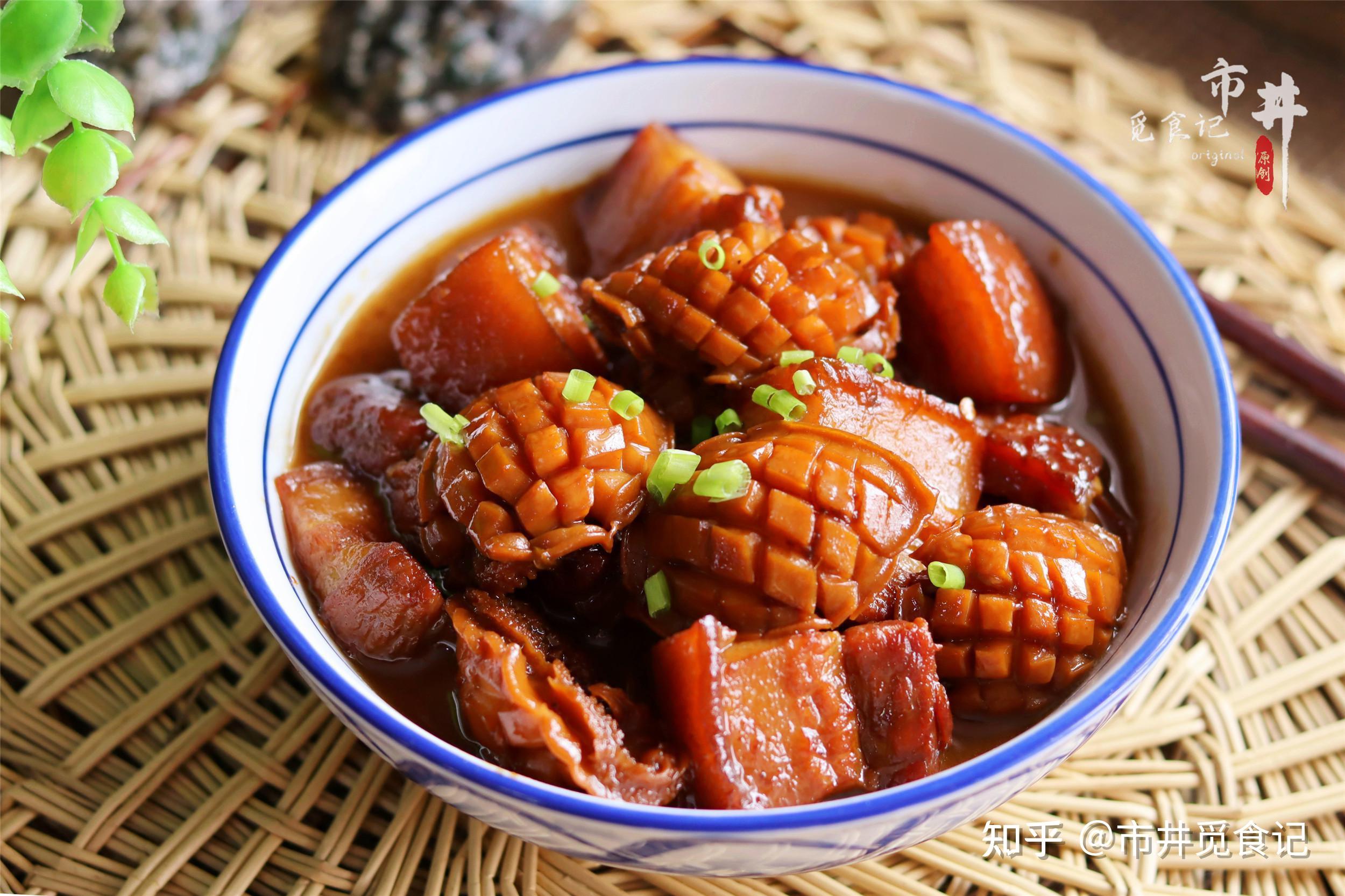 准备食材:五花肉,鲍鱼.