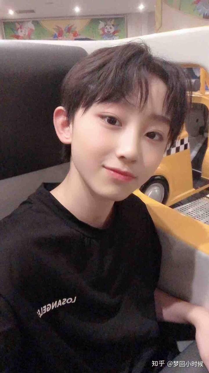 你见过哪些长相漂亮的男孩子