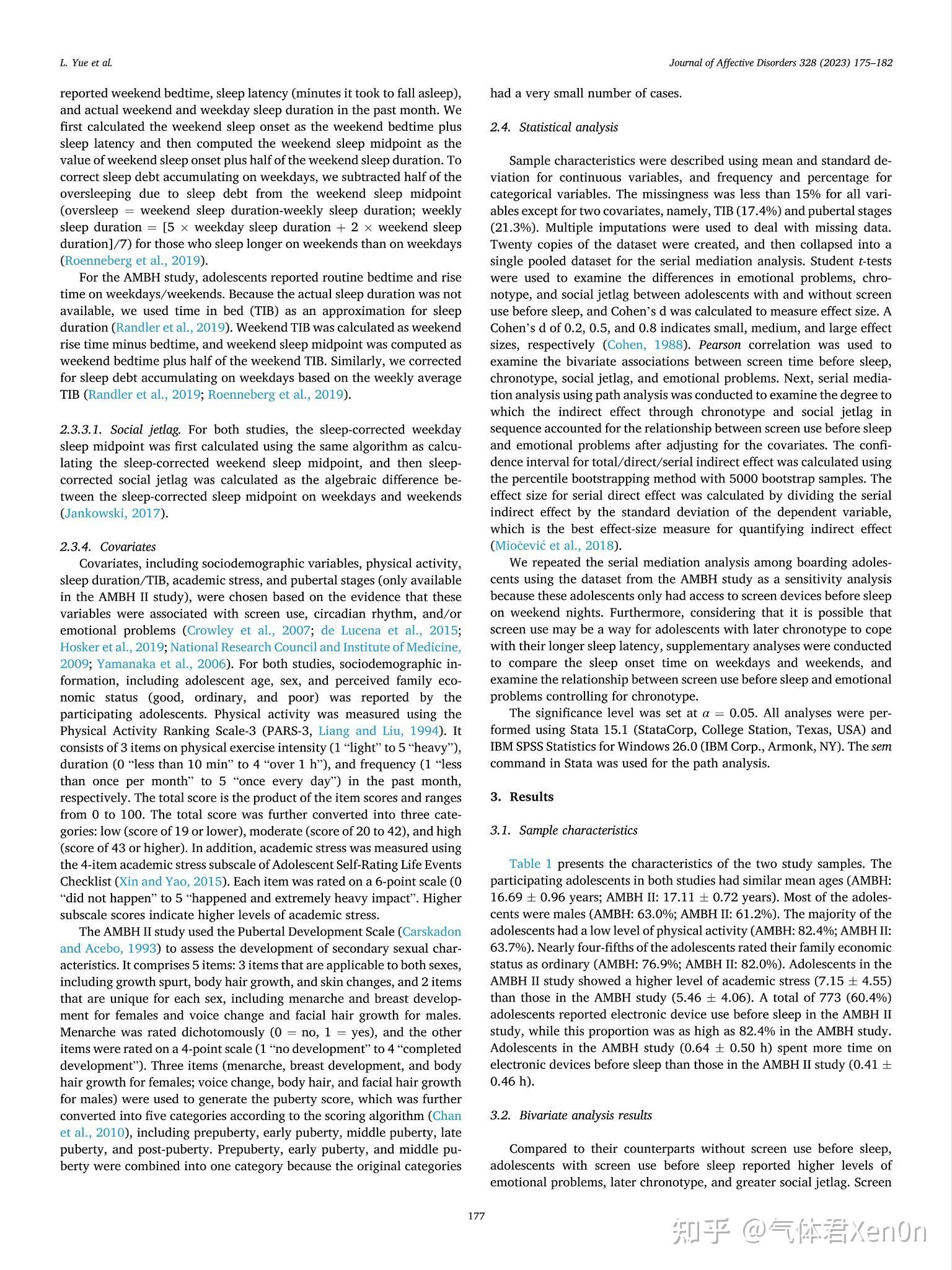 Screen use before sleep and emotional problems among adolescents