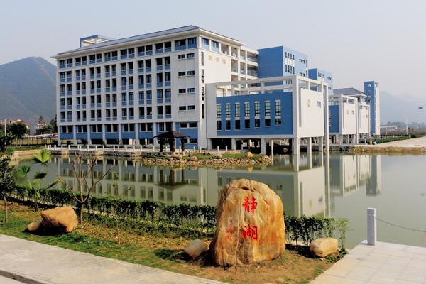 成人高考2022年肇庆医学高等专科学校专科招生简介