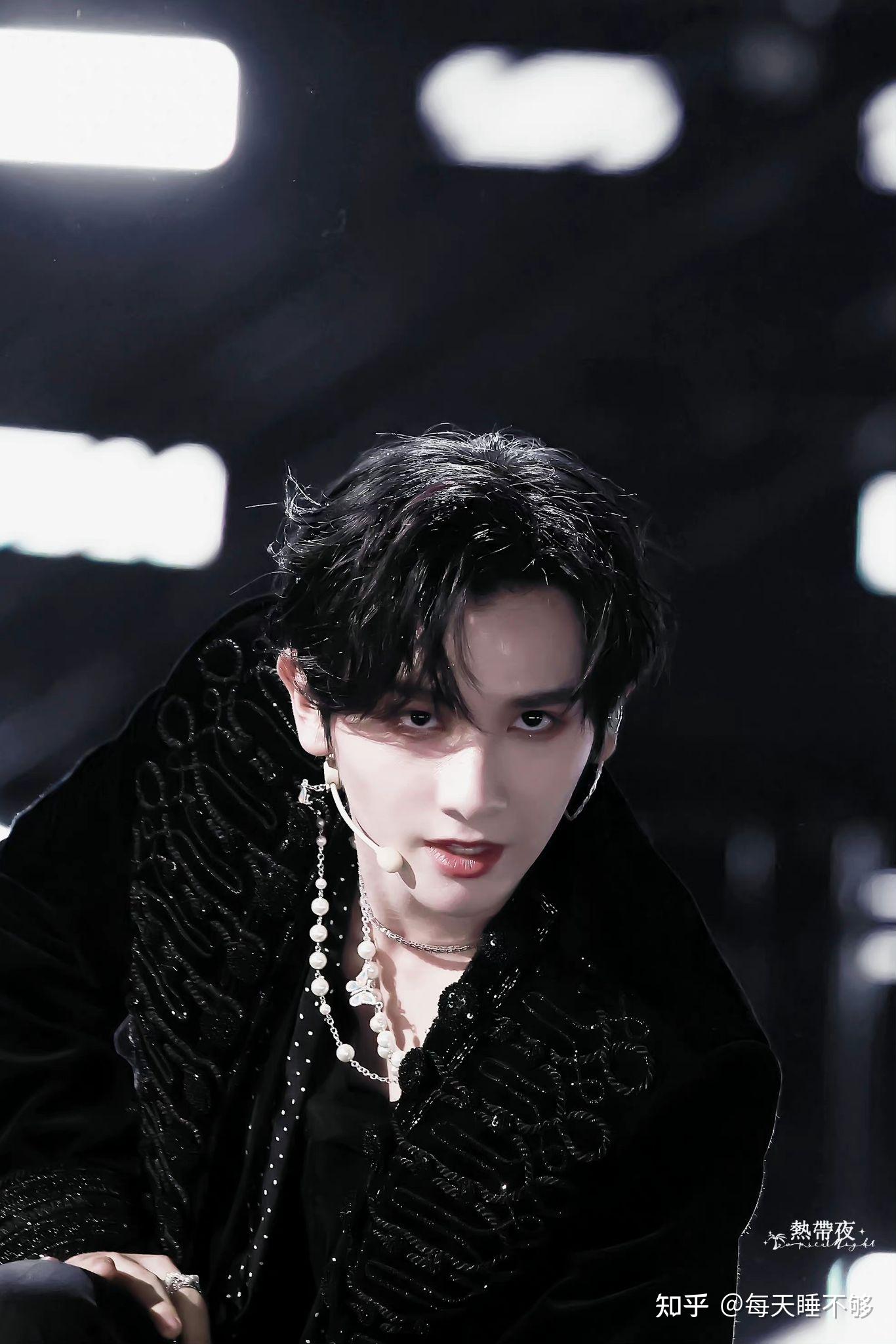 有没有高卿尘的神图? - 知乎