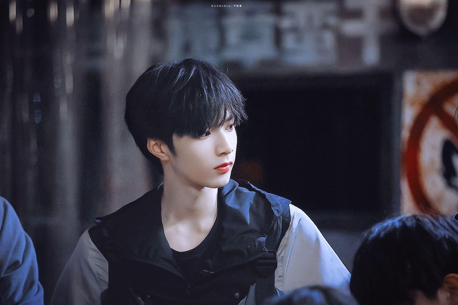 有没有刘耀文的绝美图片. - 知乎