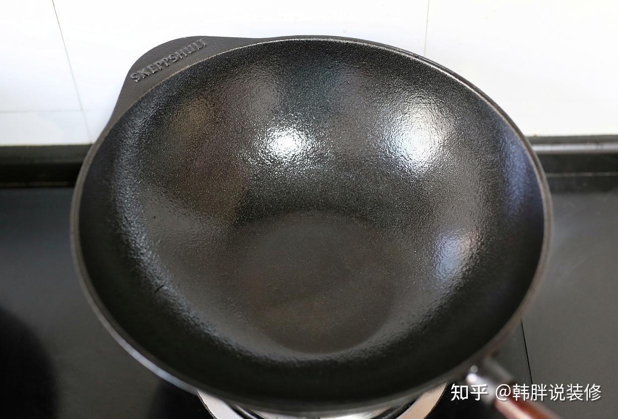 新的铁锅千万别直接用火烧,这才是正确的开锅方法,不粘锅不生锈 - 知乎