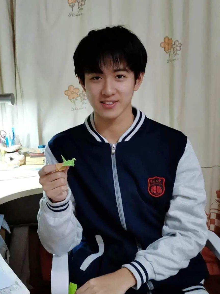 你见过最帅的高中男生长什么样