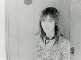 昭和歌姬 她的维基主页只有100字介绍 但只要看过city Hunter你就一定听过她唱歌 知乎