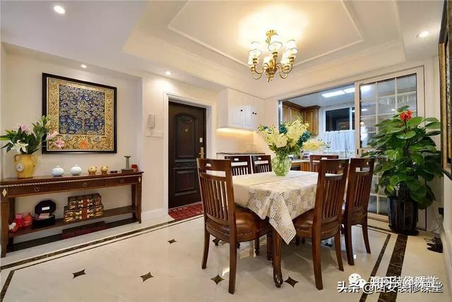 入户门与餐厅客厅一条直线如何设置鞋柜