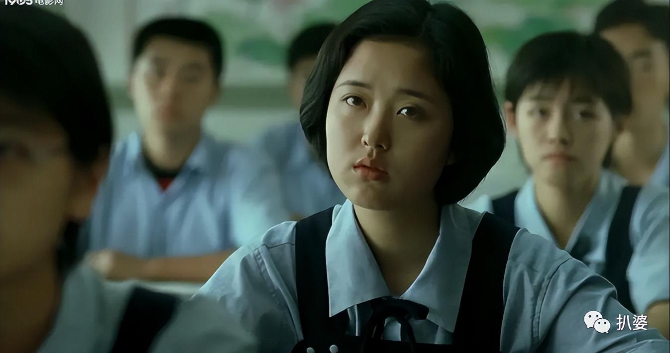 比如电影《花季雨季》里的谢欣然 ↓其中不乏让人印象深刻的角色.