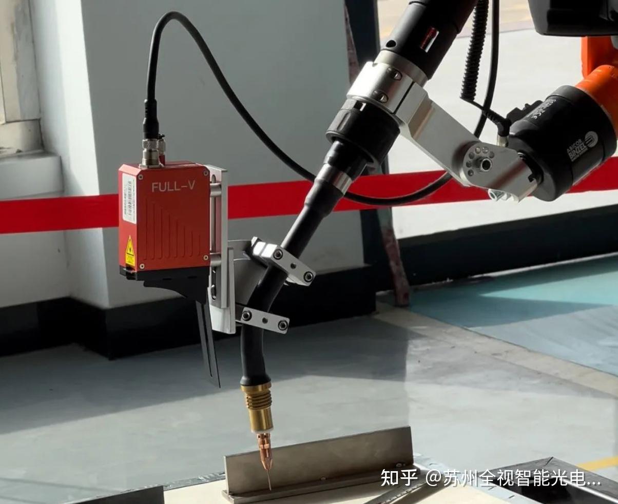 媒体报道全视焊缝跟踪为工业机器人安上眼睛