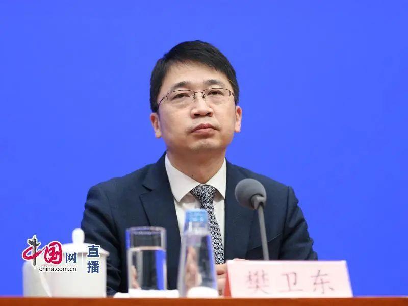 樊卫东国家医保局待遇保障司负责人这个问题请我的同事樊卫东副司长给