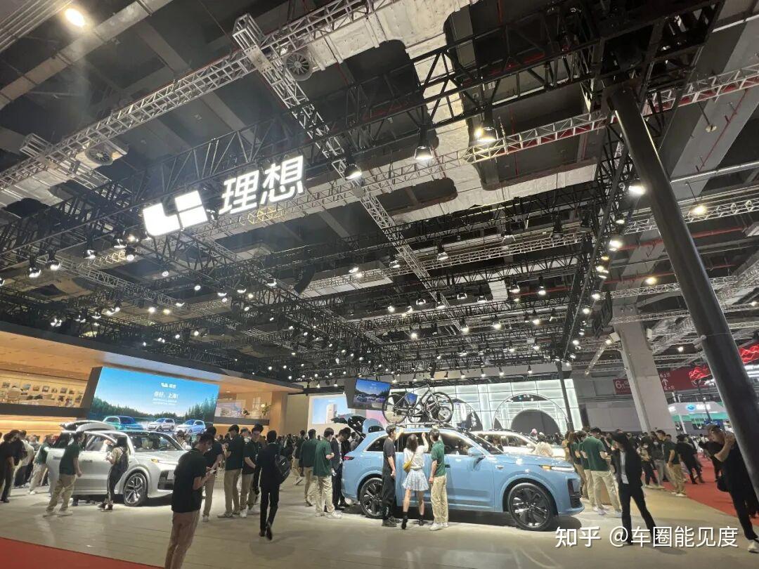 失去销冠、盈利转亏，密集调整的理想汽车能否重拾“增长”？