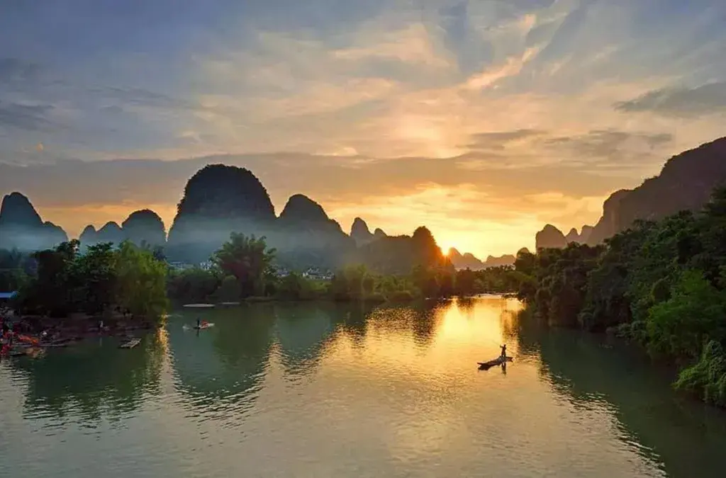 五一龙脊梯田开耕节阳朔田心村相公山漓江渔火摄影团